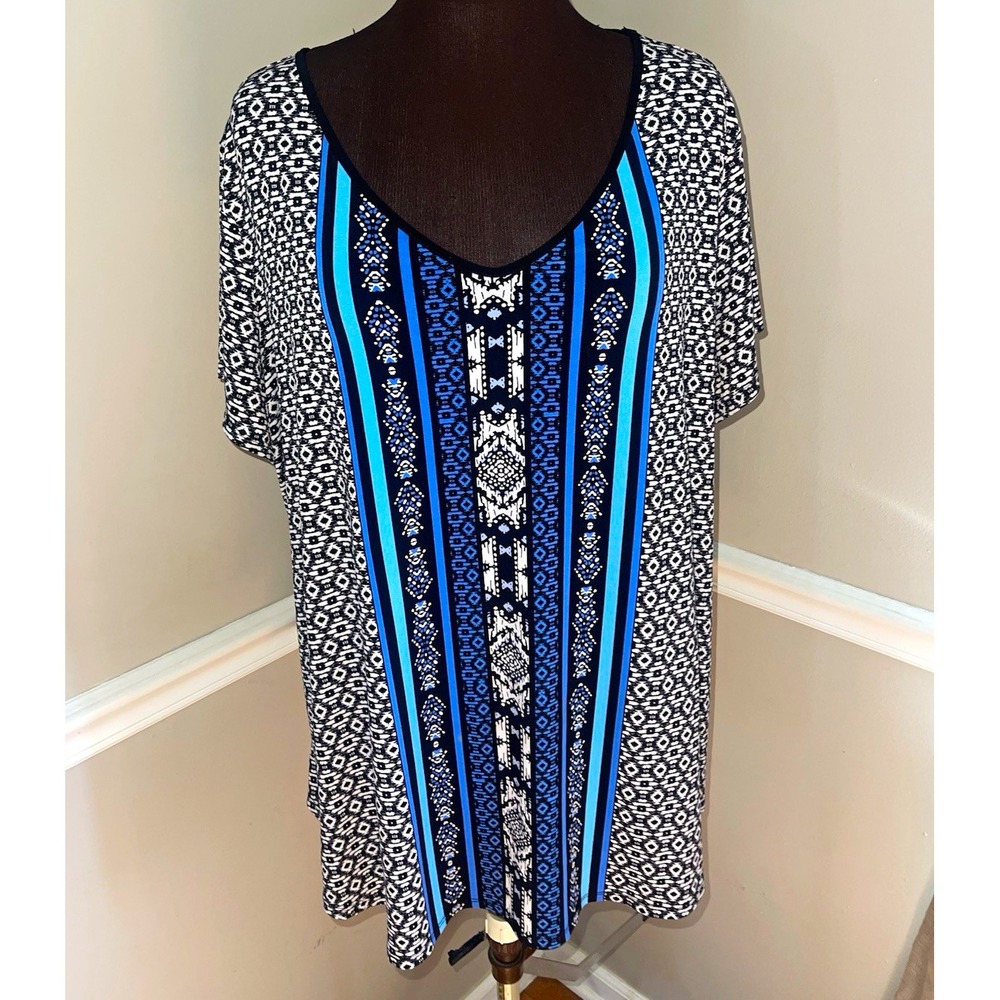 Avenue Womens Plus Size Geometric Tunic Top V-Neck Lattice Back Sz 2X 22/24